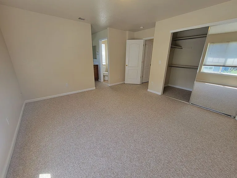 3705 Florentine Cir — Photo 16