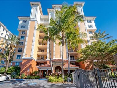 The Waterfront On Venice Island Building Apartments - Venice, Fl 