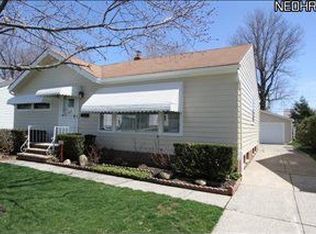 581 E 315th St, Willowick, OH 44095