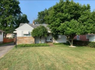676 Woodstock Rd, Eastlake, OH
