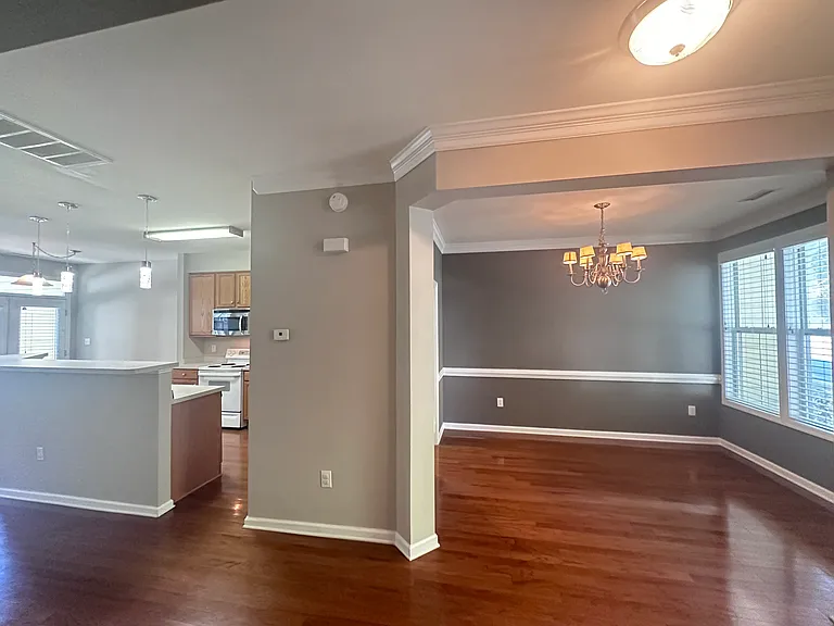 407 Heritage Village Ln — Photo 12