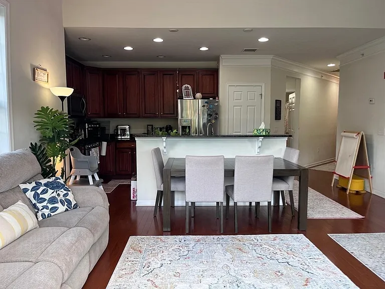 2115 Simeon Howard Way #2115 — Photo 6