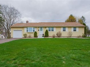60 Stonehedge Dr, Newington, CT 06111