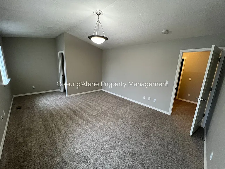 7355 N Calamonte Ln — Photo 9