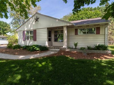 1102 Orchid Dr, Waterford, MI, 48328