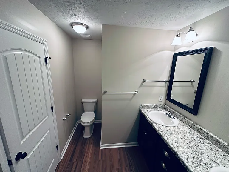 3272 Alexandria Dr — Photo 18