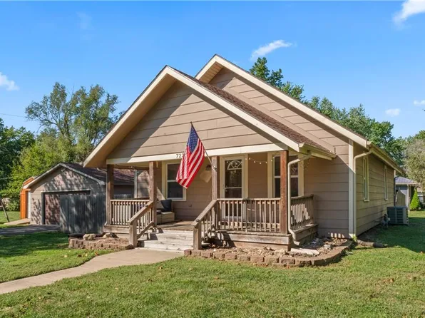 722 N 4th St, Drexel, MO 64742