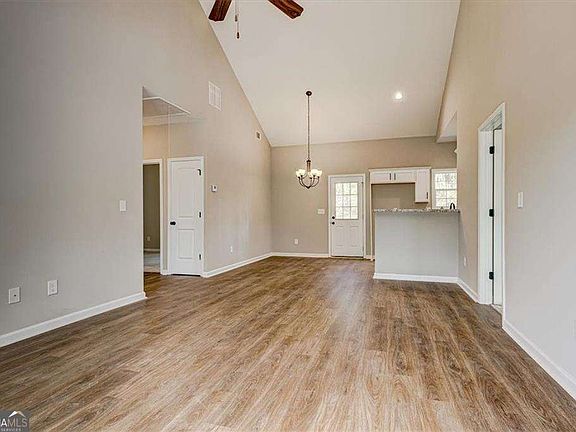2nd image of 207 Loftis Rd