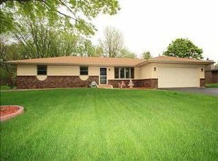 11089 Donald Dr, Roscoe, IL 61073