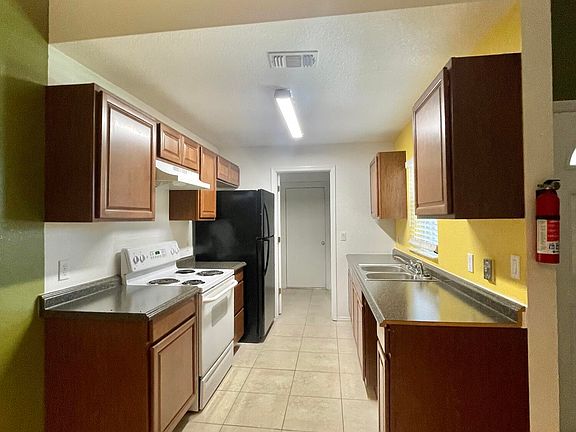 2nd image of 2354-2356 Talmadge Dr #1
