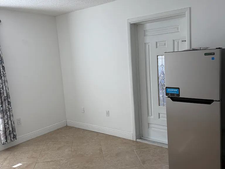 3310 SW 115th Ct — Photo 9