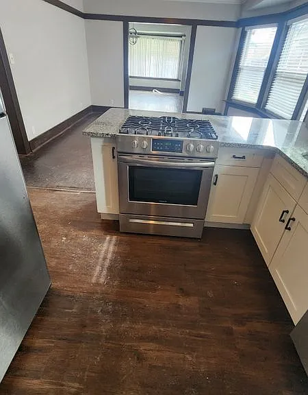 1710 Virginia Park St — Photo 12