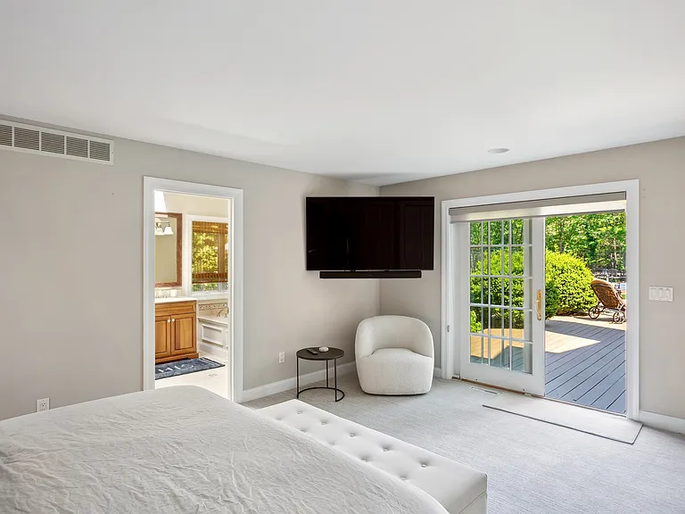 8 Indian Pipe Dr — Photo 10