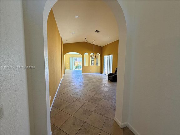 5th image of 4110 NE 22nd Ct