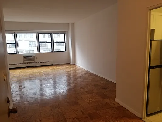 Rented by Punia & Marx Inc. | media 9