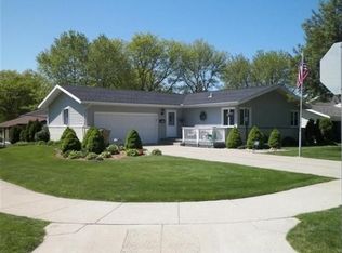 4517 Goldfinch Dr, Madison, WI 53714