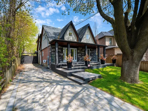 33 Norfolk Ave, Toronto, ON M8W 4T6