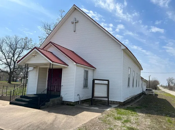 100 Watson Ave, Coffeyville, KS 67337