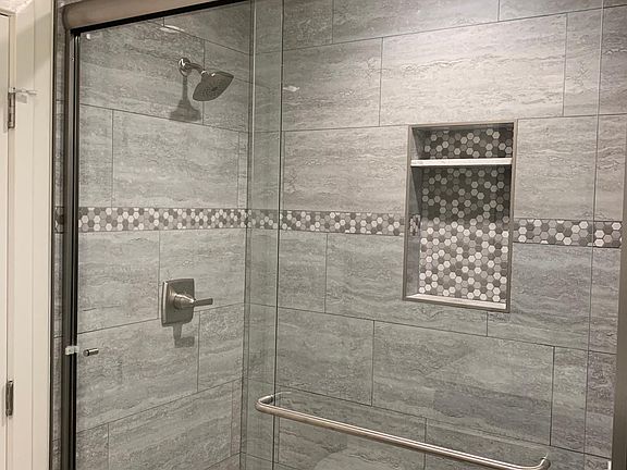 4th image of 1479 E Cherry Hill Ct #B