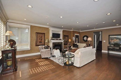 3rd image of 9644 N Keeler Ave