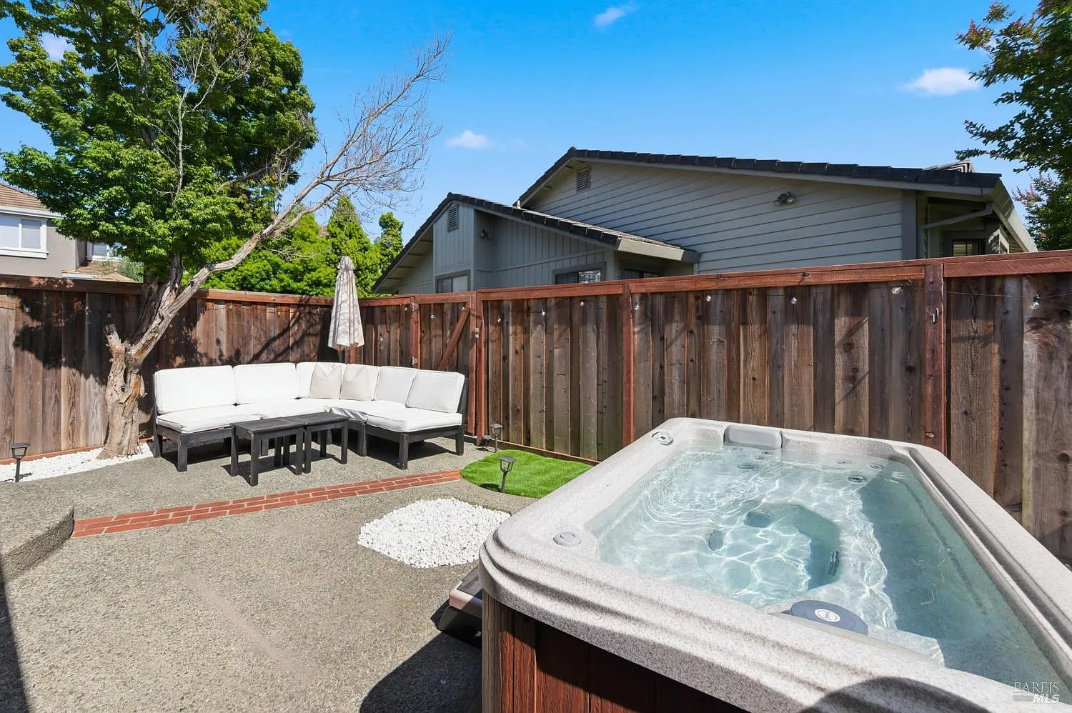 1 bed, 676 sqft, $3,200 — Photo 4