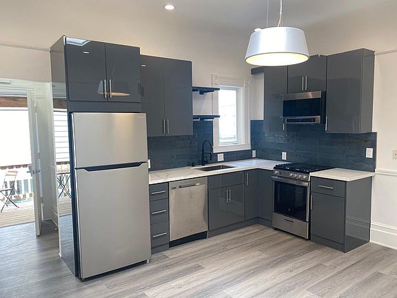 5th image of 1163 S Van Ness Ave #F