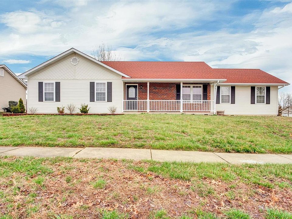 1st image of 202 Castlewood Dr