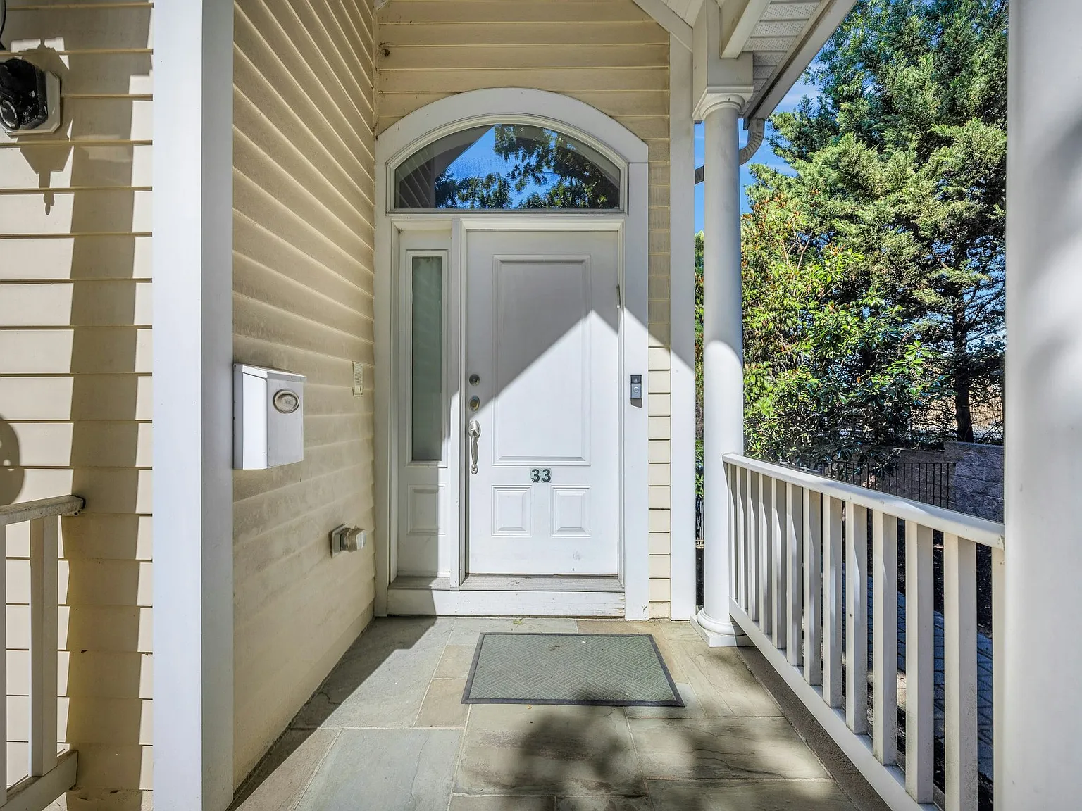4 bed, 3.5 bath, $7,500 — Photo 2