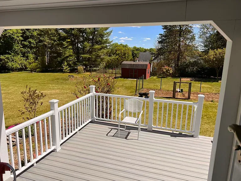 Meadowbrook Ln — Photo 9