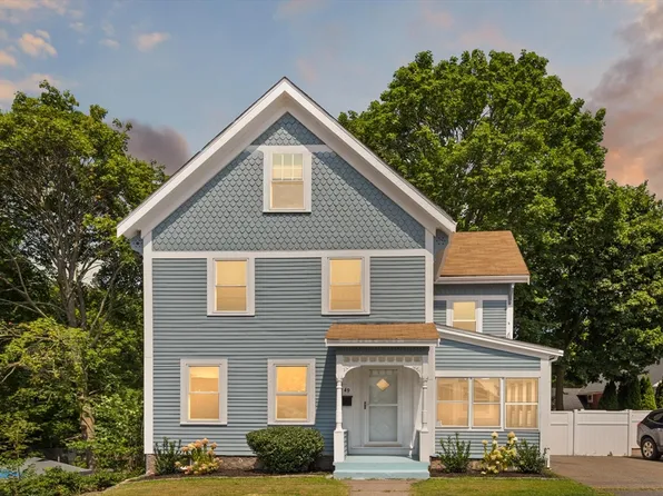 49 Crescent St, Quincy, MA 02169
