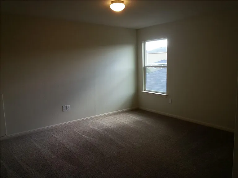2504 McDonald Way — Photo 4