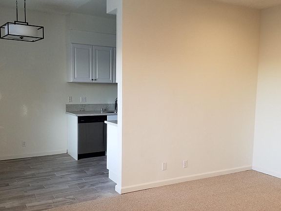 5th image of 9040 Harratt St APT 32