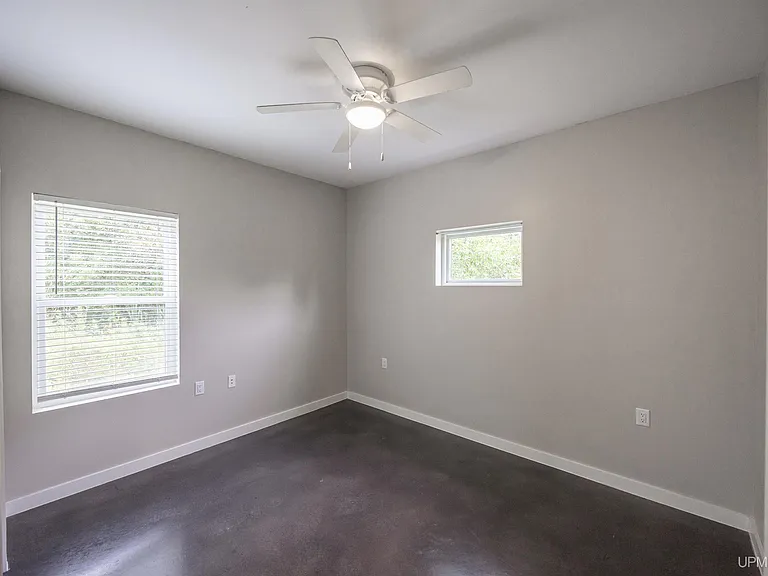 17245 Atlantic Ave — Photo 14