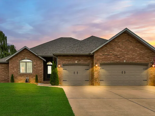 711 W Morning Glory Drive, Nixa, MO 65714