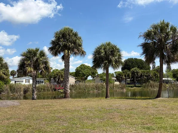 1075 Friendship Drive NE, Moore Haven, FL 33471