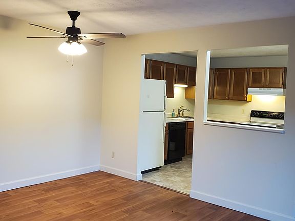 3rd image of 7211 Creekview Dr APT 8