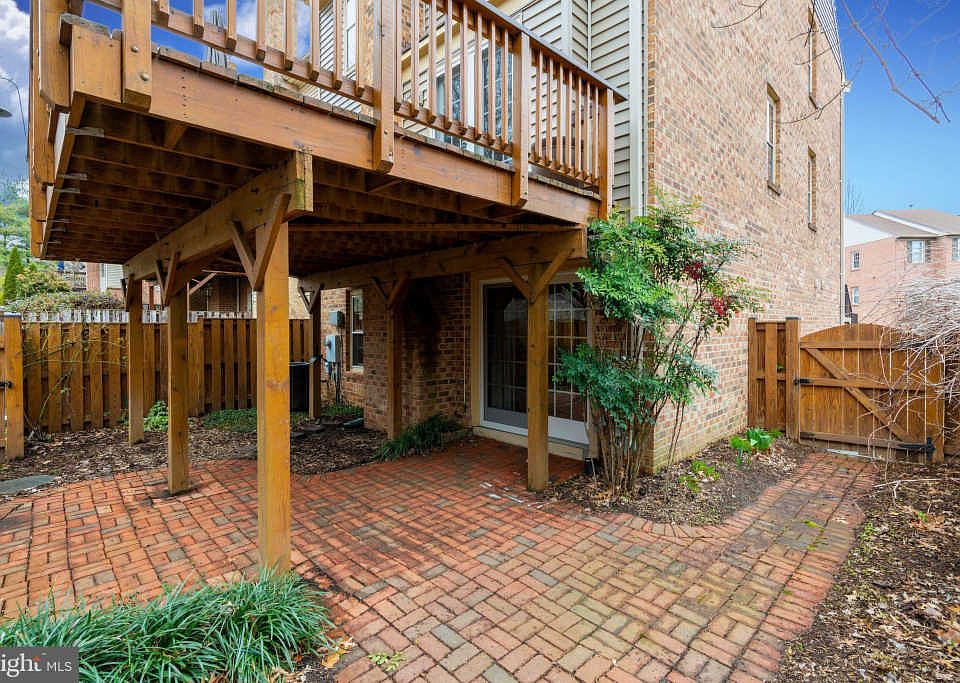 2nd image of 7733 Jewelweed Ct