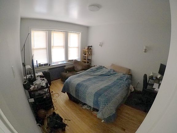 4th image of 2641 W Ainslie St #E2