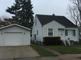 81 E Cornell Ave, Pontiac, MI 48340