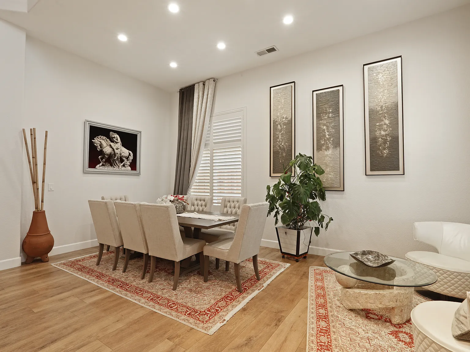 5 bed, 2233 sqft, $3,175 — Photo 3