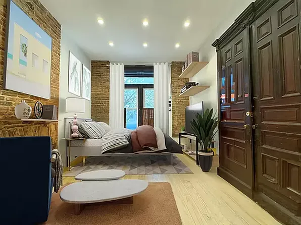 253 Jefferson Avenue image 1 of 6