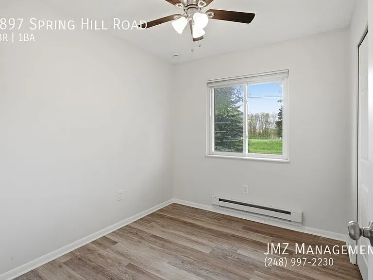 2897 Spring Hill Dr — Photo 8