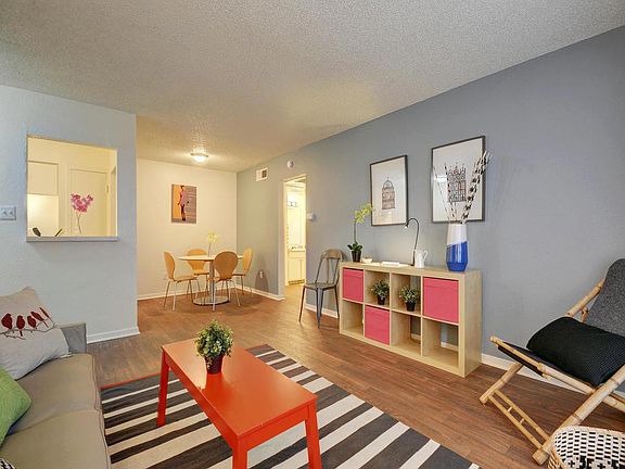 4th image of 2510 Elmont Dr APT 108B