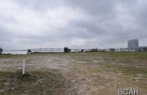3rd image of 6421 Dolphin Shores Dr