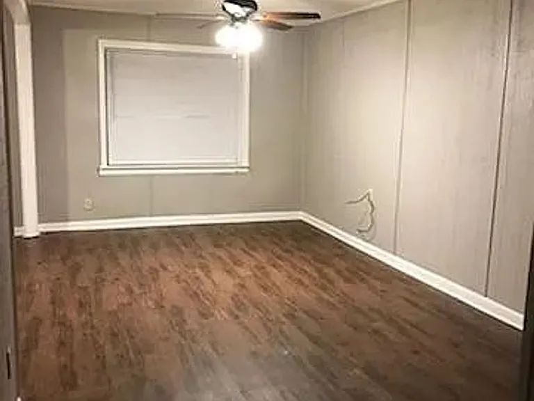 8495 Charleston Dr — Photo 4