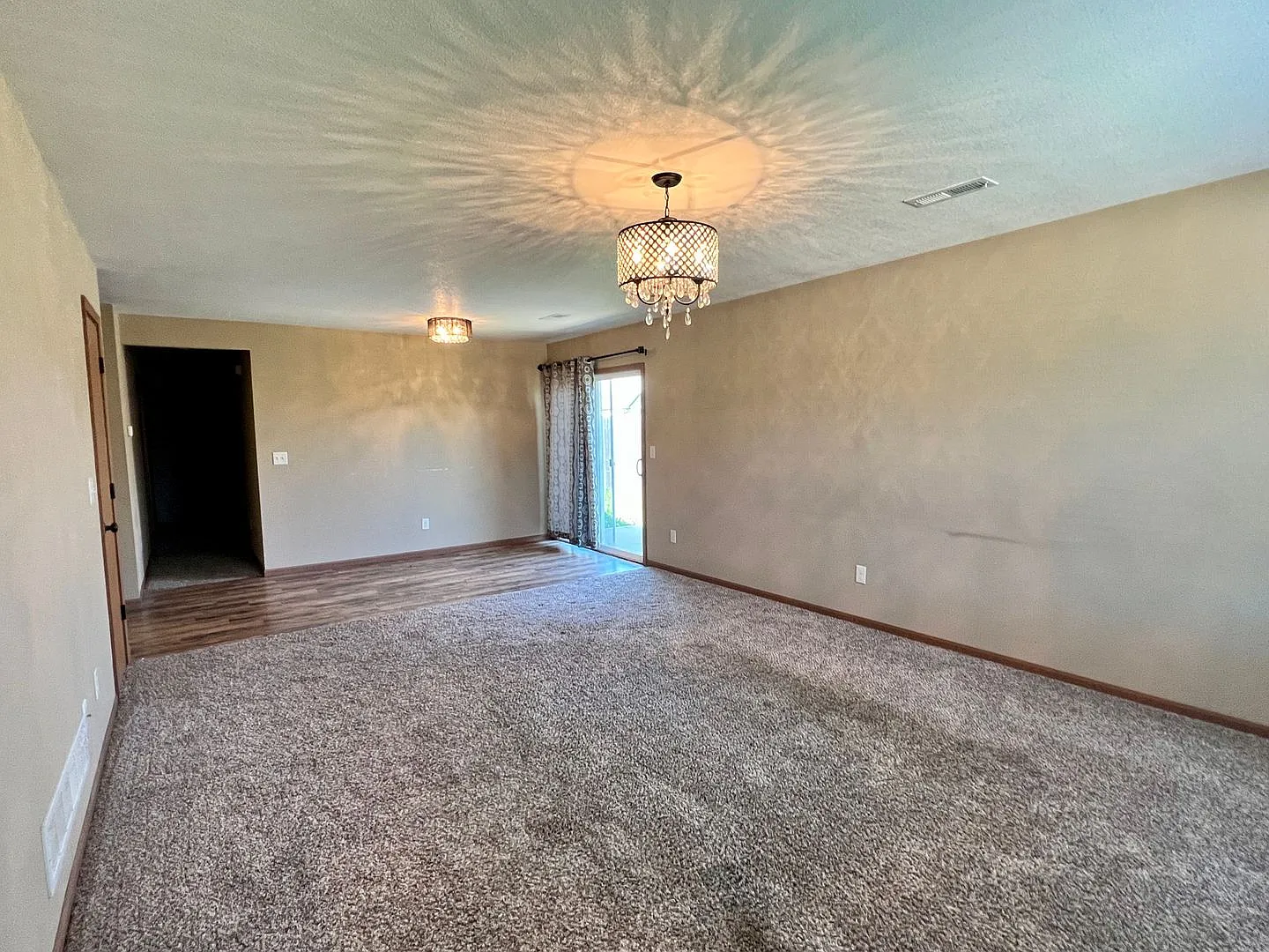 Stunning townhome in Pleasant Hill — Photo 3