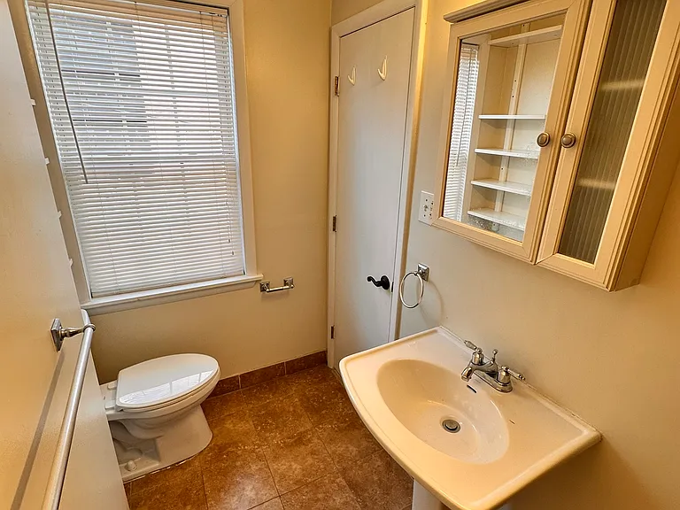 2700-14 South St #2710 — Photo 27