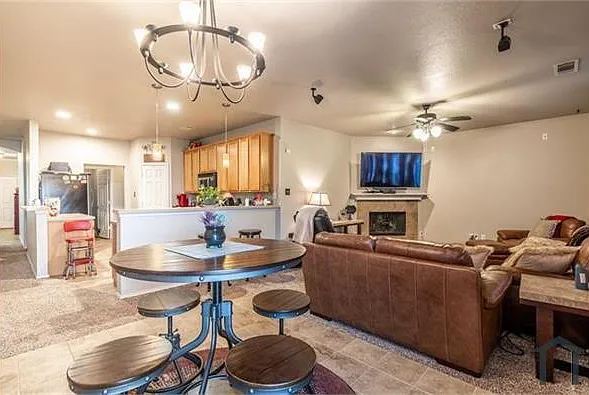 8957 Silent Brook Ln — Photo 3