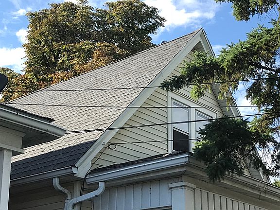 4th image of 38 Deer St