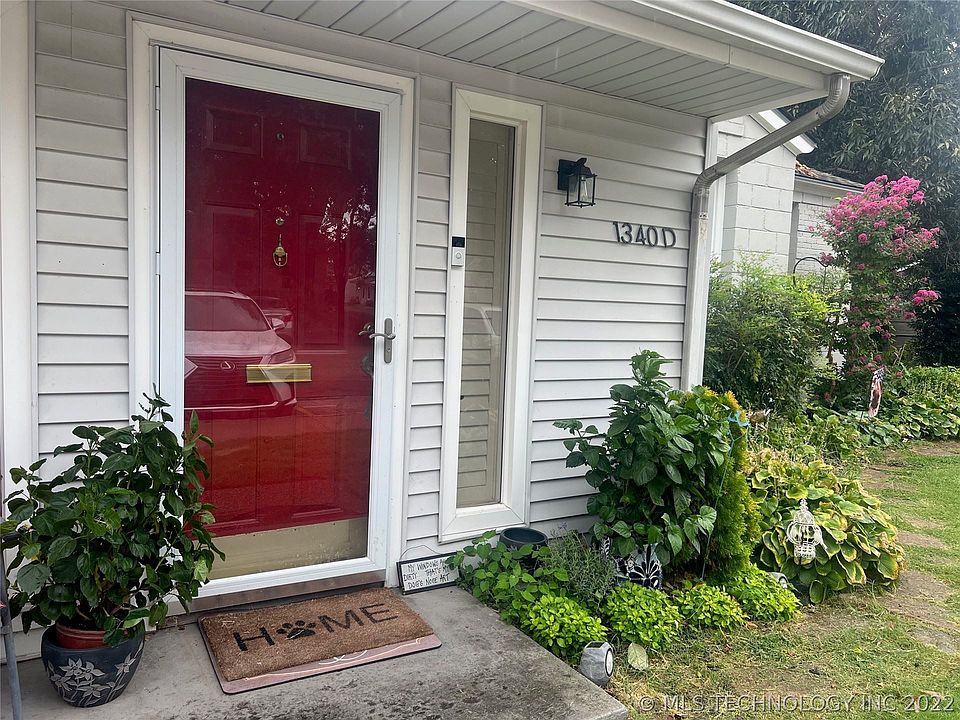 1st image of 1340 E 38th Pl #1340D